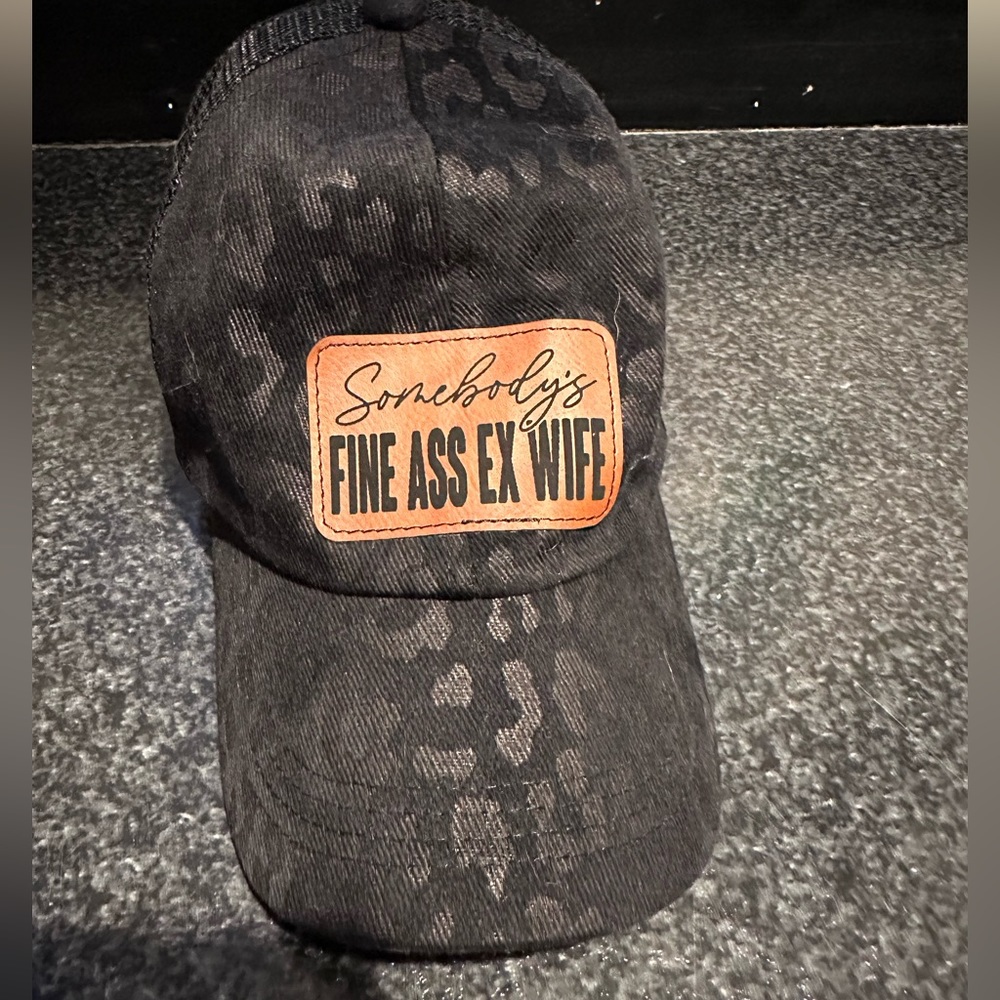 Women’s ball cap